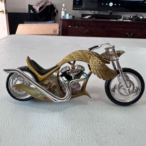Bradford Exchange 8.5" Motorcycle Chopper Road Warrior #3 Freedom's Wings w/ COA